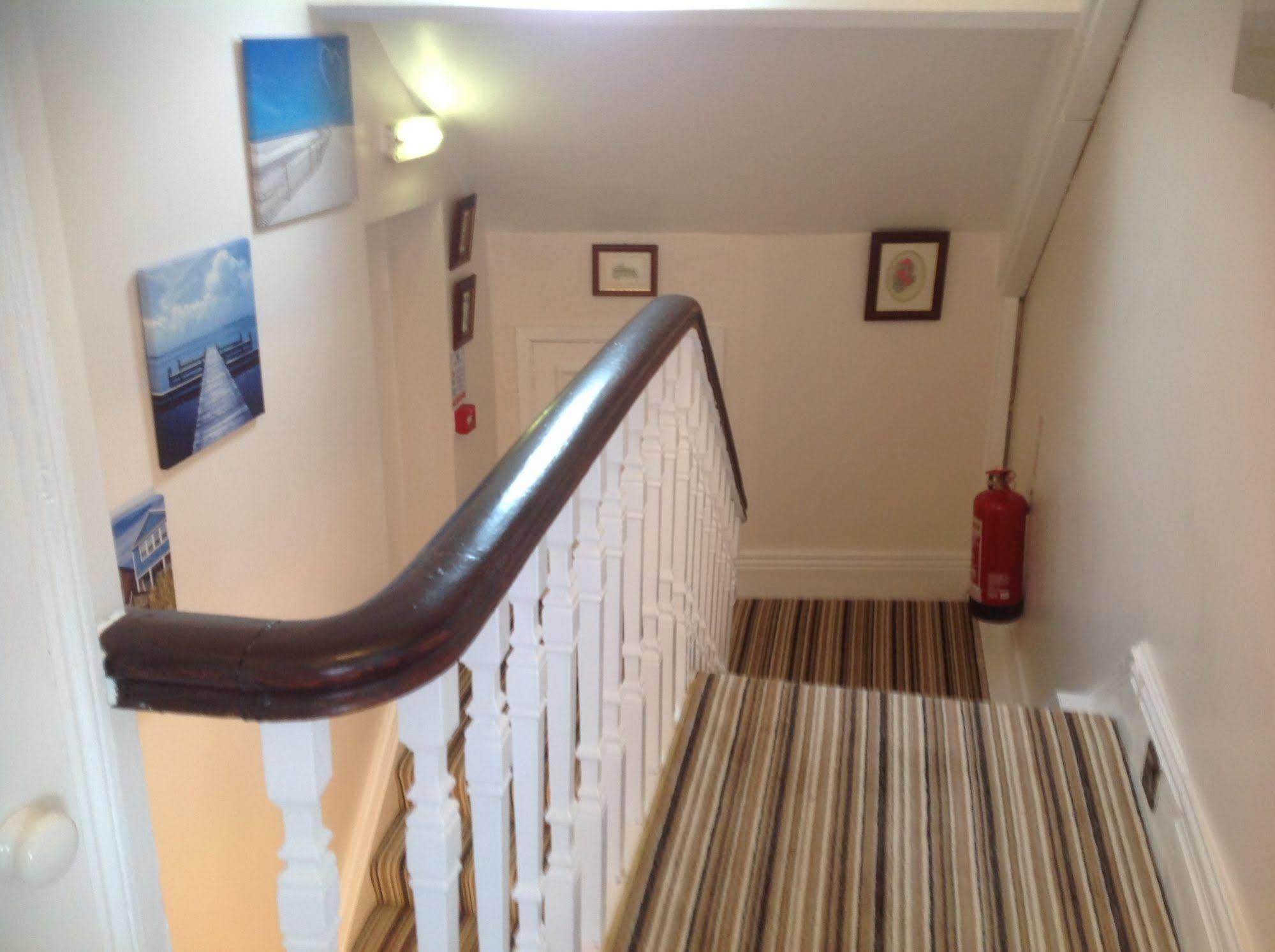 Lighthouse Guest House Whitley Bay Exterior foto